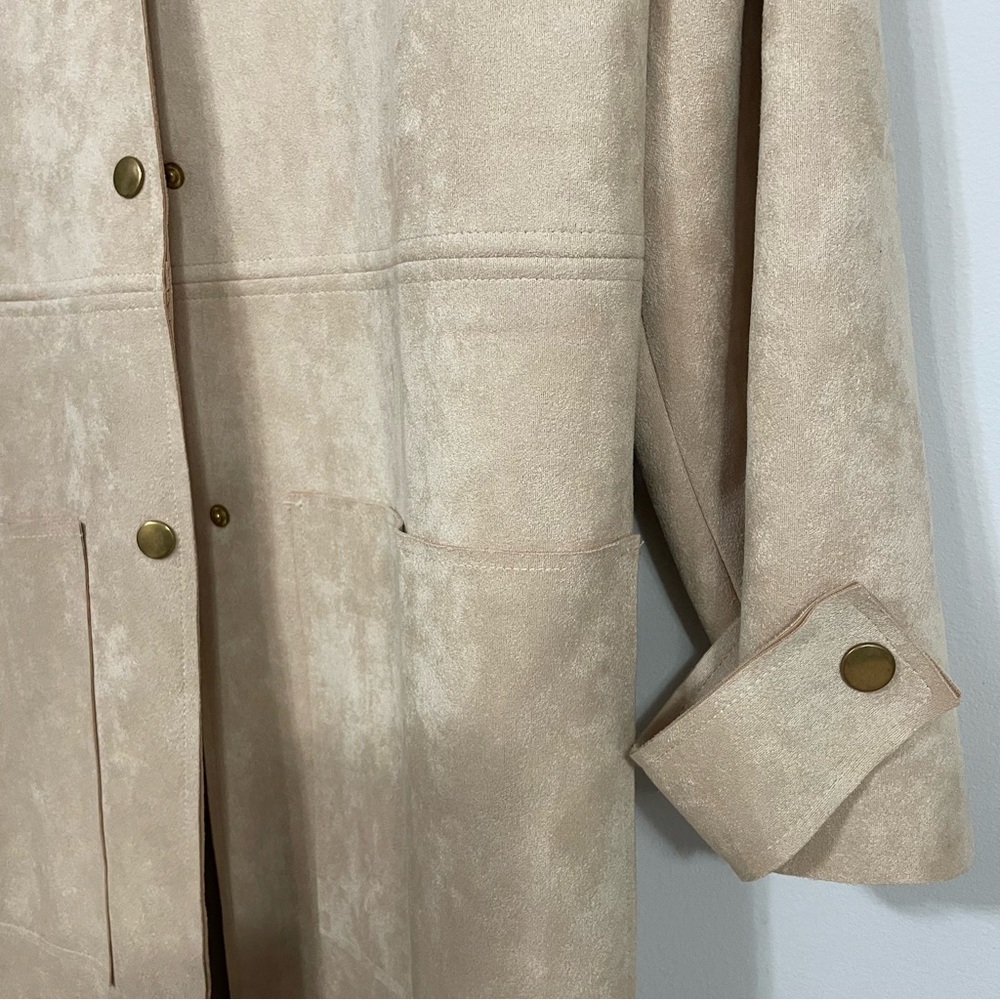BLVD Vegan Suede Trench Coat - Picture 4 of 8